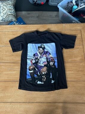 Black Graphic Short Sleeve Men's T‑Shirt with Kobe Bryant Champion Print